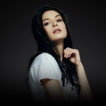 Александра Власова